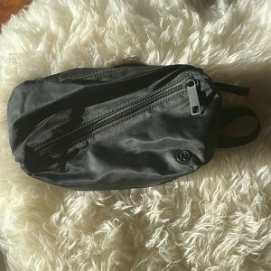 Lululemon black Fanny pack like new 2 zippers